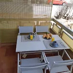 5 Min Walk From Yumbo! 128 马斯帕洛马斯